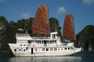 Dragon Pearl cruise 2 days 1 night ( overnight on the boat )